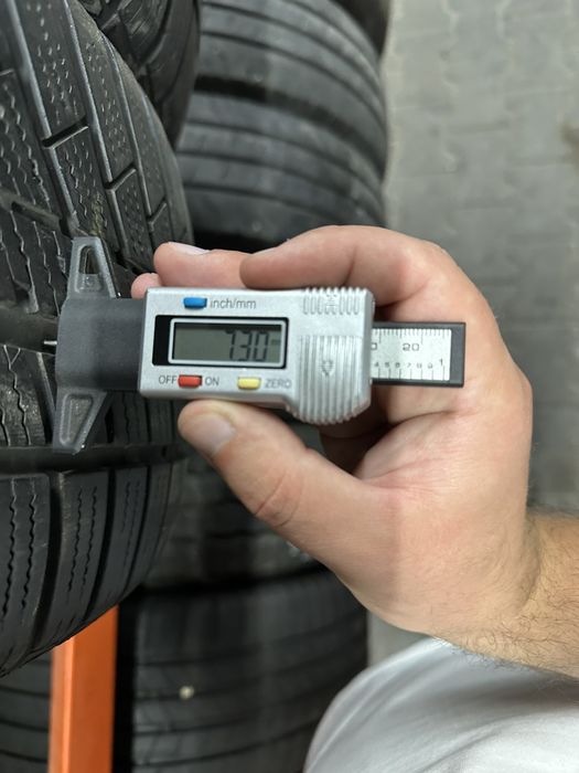 Шини Резина Зима 225/55 R16 Black Lion 4 Season