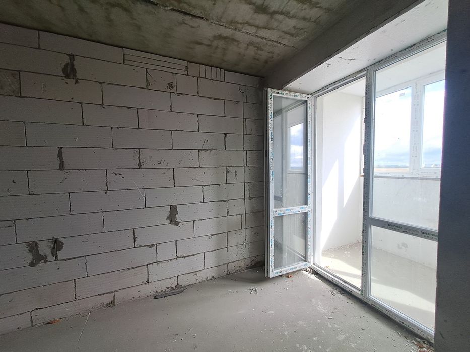 Продаж 2к квартири 54 кв. м на вул. Сергія Корольова