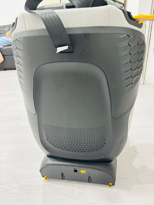 Cadeira Auto Maxi Cosi Titan i-size