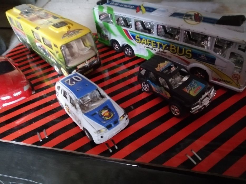 Продаю дитячі іграшки