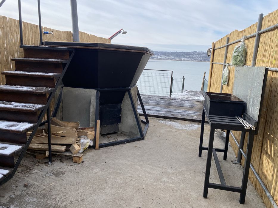 Чан на дровах отдых  и рыбалка дом на воде