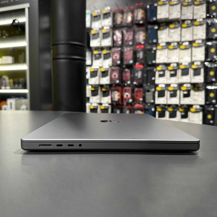 MacBook Pro 16" 2021 M1 Pro 16Gb RAM 1Tb SSD Space Gray РОЗПРОДАЖ!