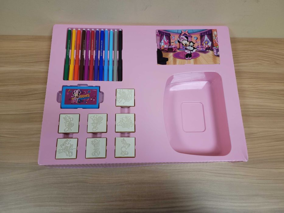 Maszyna do robienia naklejek Disney  Junior Minnie