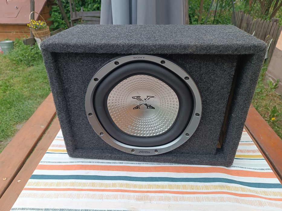 Subufer Sony xplod 2000w+wzmacniacz 4 kanałowy Sony+ wzmacniacz Hertz+kondensator Stinger