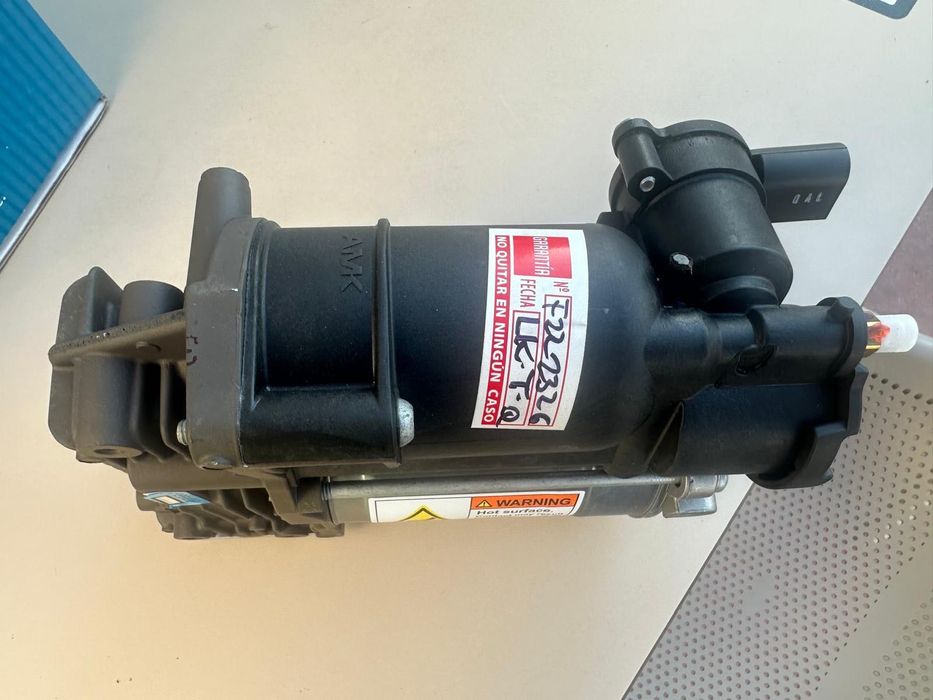 Compressor de suspensão pneumática BMW X5 E70 / X6 E71-E72 Novo