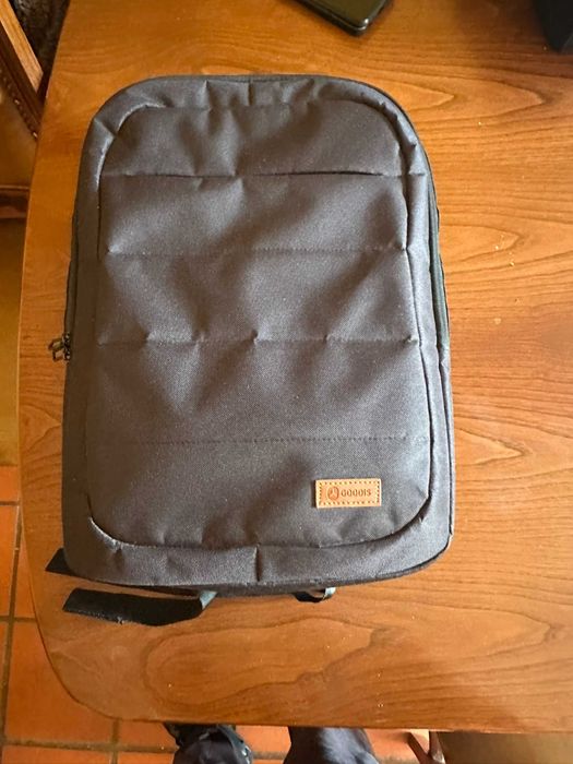 Portátil Lenovo LOQ Gaming (9ª Geração) 15IRX9-967 15.6" Luna Grey