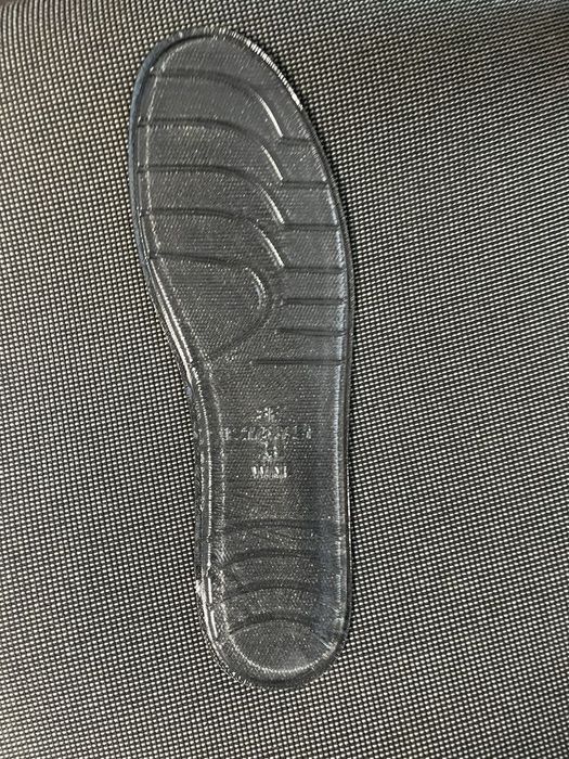 Кроссовки:Balenciaga Runner