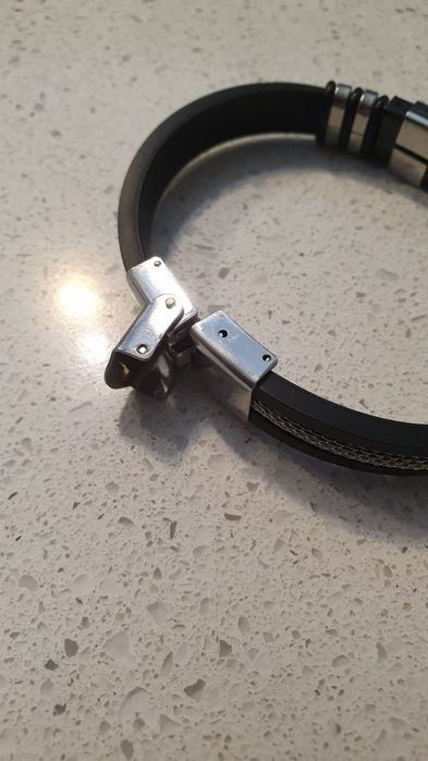 Pulseira para Homem Preta e Prateada