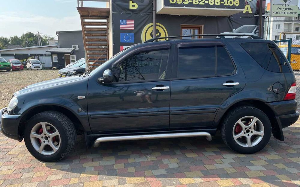 Mercedes-Benz ML 320 2001