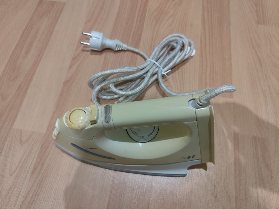 Продам утюг в рабочем состоянии