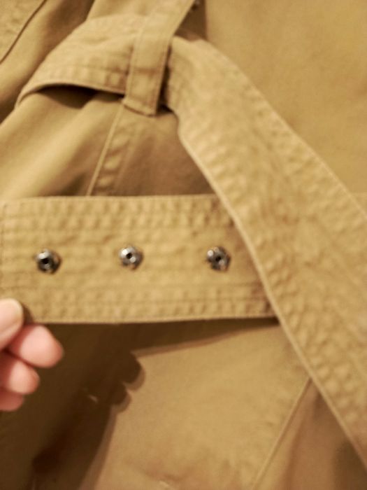 Płaszcz wiosenny z paskiem regulowanym