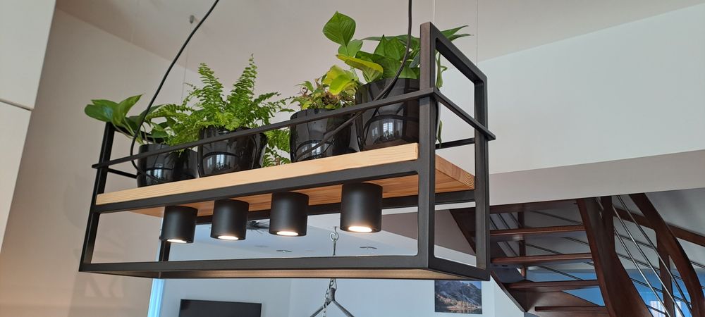 Lampa kwietnik wisząca