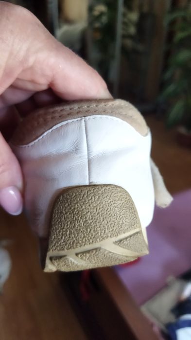 Продаются туфли женские