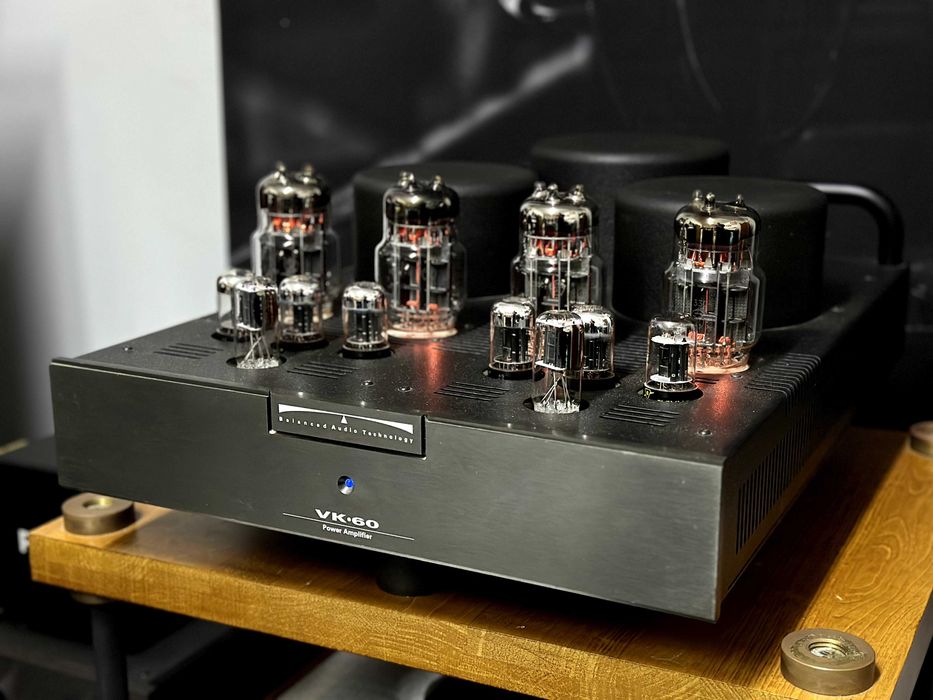 Продам ламповий підсилювач потужності BAT VK-60
