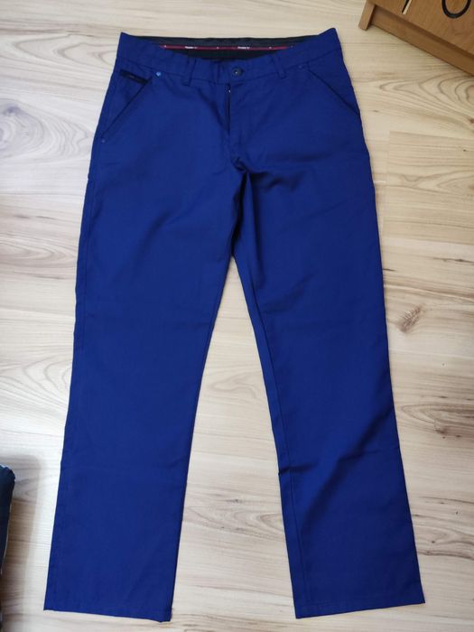 Продам Штани практично нові.