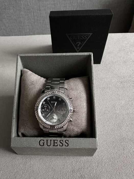 Guess наручний годинник