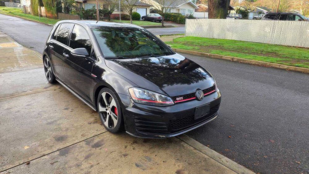 Volkswagen Golf GTI SE      2016