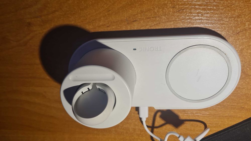 Ładowarka do smartfona i smartwacha bezprzewodowa indukcyjna