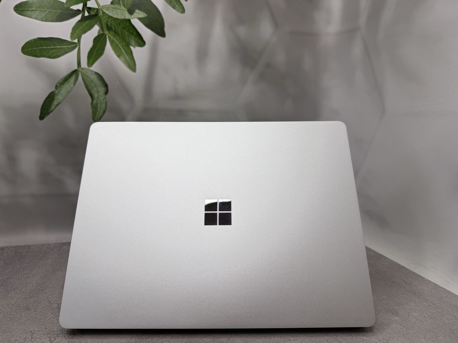 Сенсорний Microsoft Surface Laptop Go/i5-1035G1/4 ядра/8GB/128GB/FHD