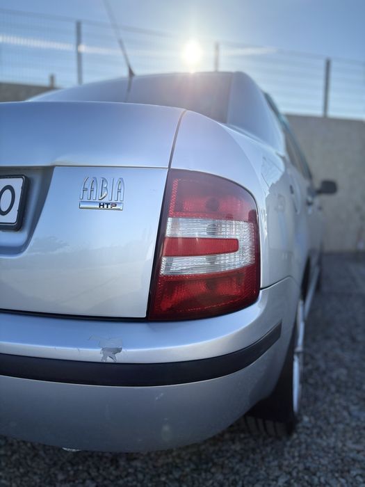 Skoda Fabia 1.2 бензин