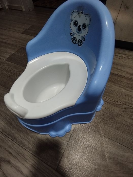 Продам детский горшок