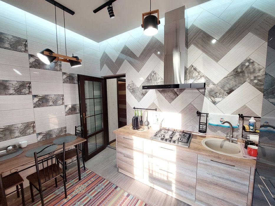 Аренда квартира Коттедж Центр проспект Центральний / Садовая Таунхауз