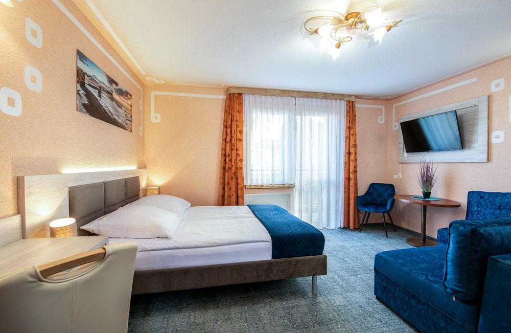VILLA DORA Mielno, podgrzewany basen, parking, blisko centrum, plac zabaw