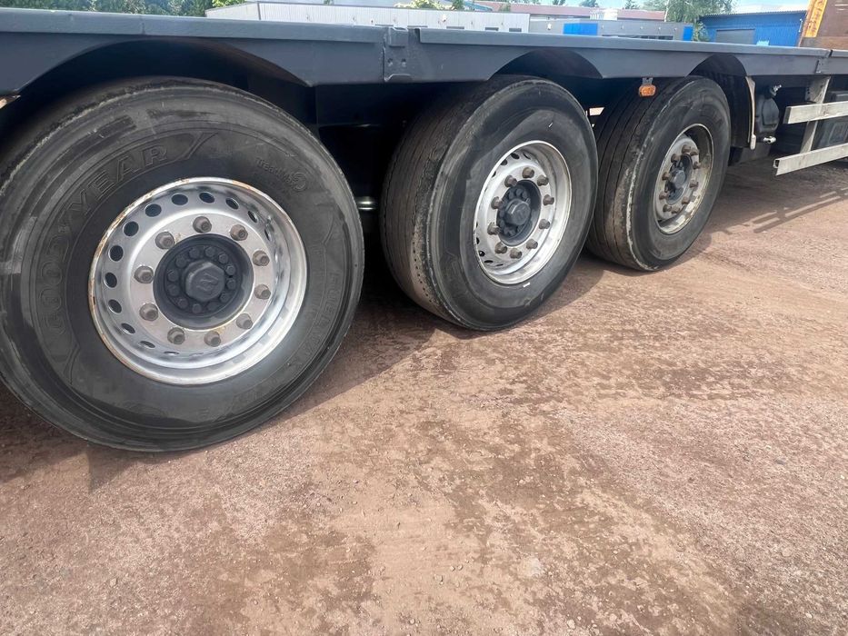 Naczepa platforma standard - pierwszy właściciel 2007r