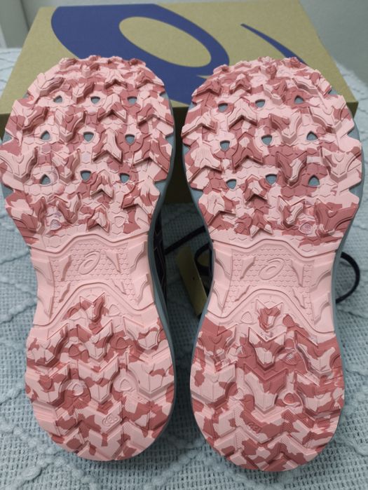 Sapatilhas ASICS gel venture 10