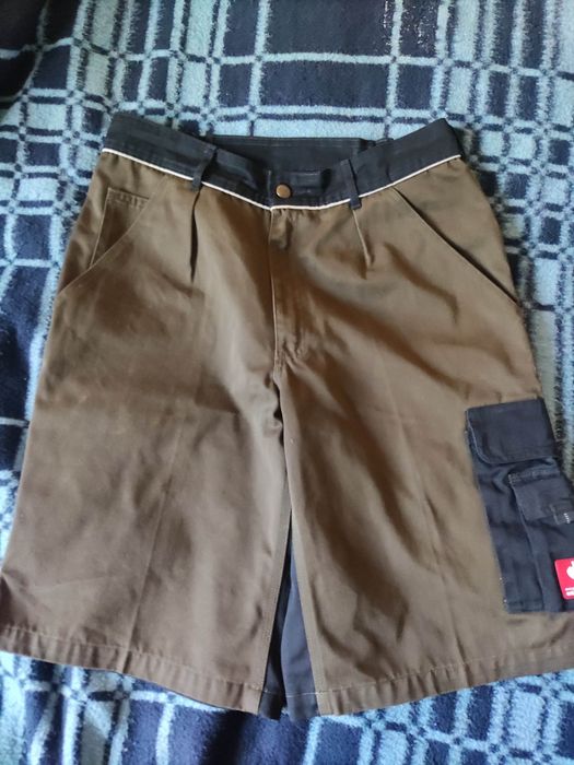 Spodnie krótkie  XL