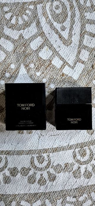 Tom Ford Noir perfume