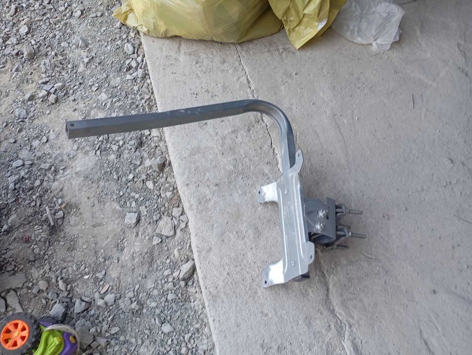 Sprzedam uchwyt antenowy