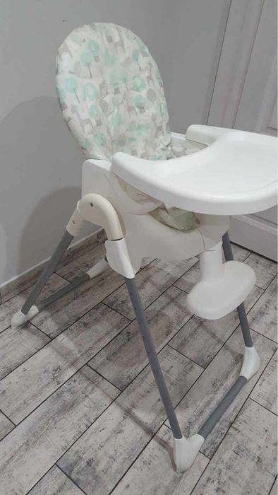 Krzesełko do karmienia dziecka