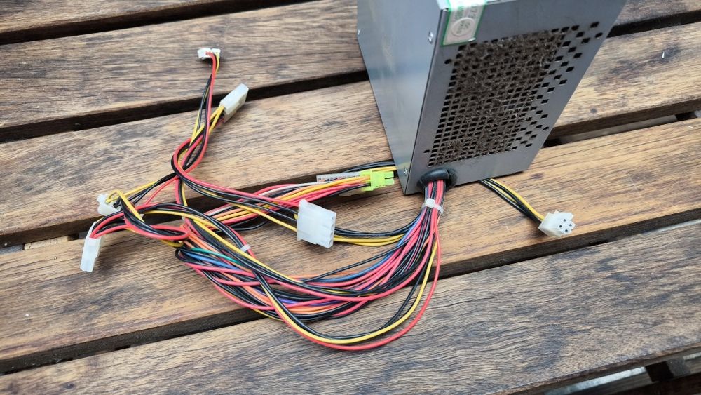 Fonte de alimentação para PC torre Allied Pentium 4