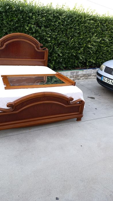Cama de casal bonita