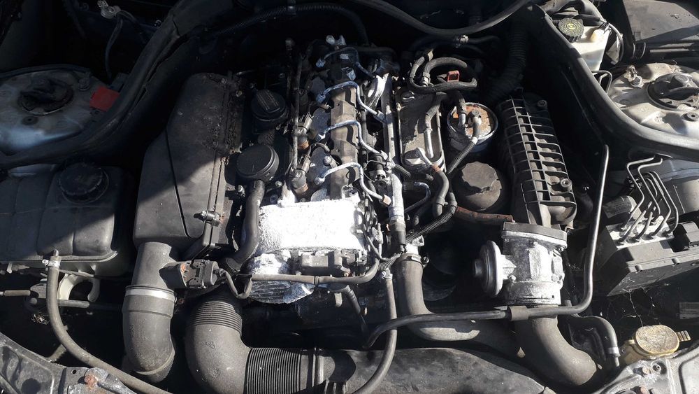 Temos para peças Mercedes C 200 Diesel