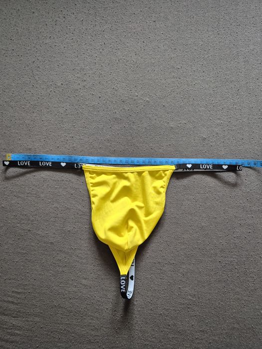 Stringi męskie L