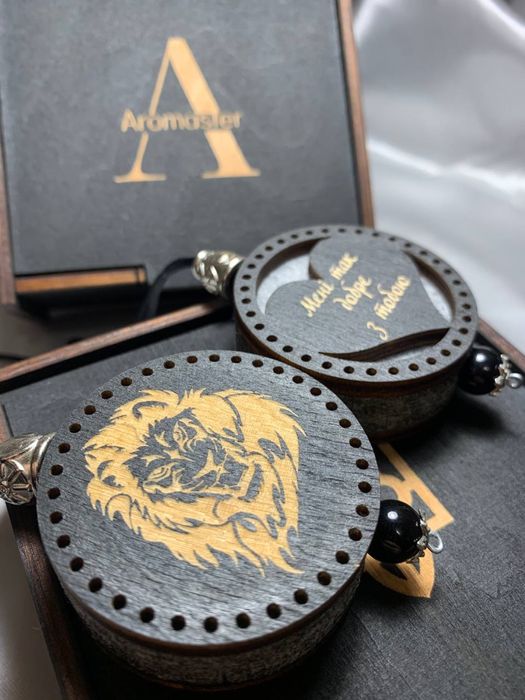 Пахнючка в авто! Дерев‘яний ароматизатор! Пахучка!