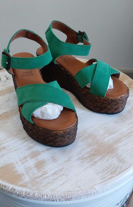 Sandálias plataforma verde, tamanho 36