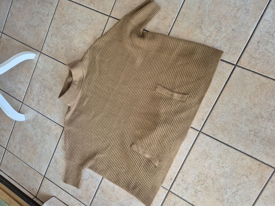 Sweter poncho camel