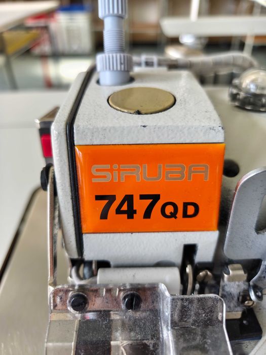 Sprzedam: automatyczny owerlok 4-nitkowy Siruba 747QD (Używany)