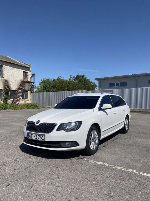 Skoda superb (нерозмитнена)2014 рік