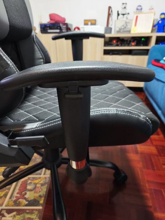 Cadeira Gaming GXT usada