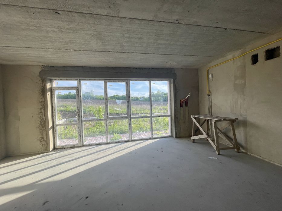 Котедж по Луговій Обарів