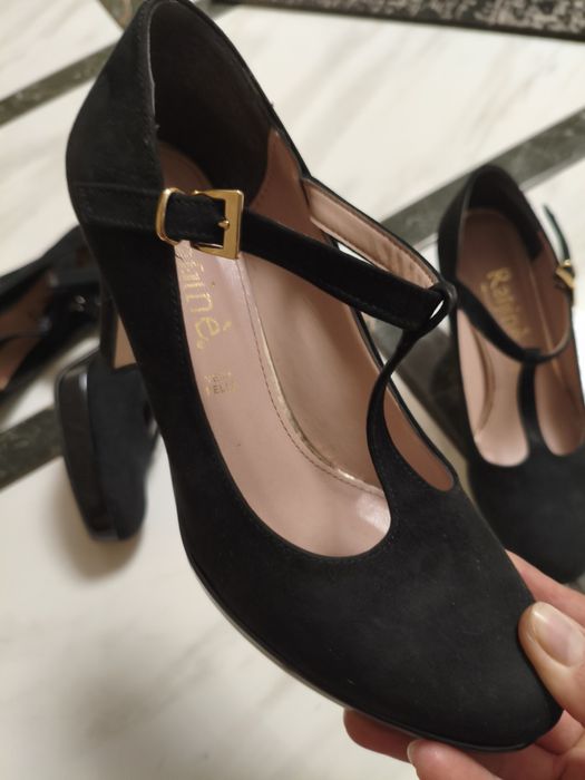 Жіноче взуття,туфлі