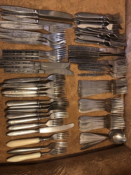 Вилки,ложки, ножи из нержавейки. Времён СССР.