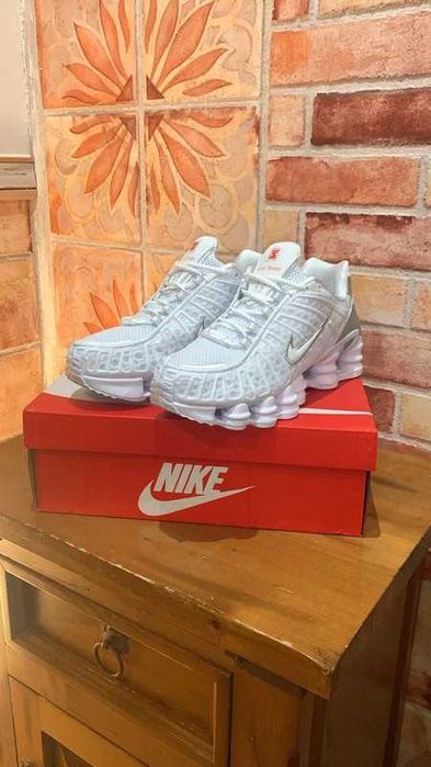 Buty sportowe Nike Shox TL White r.46