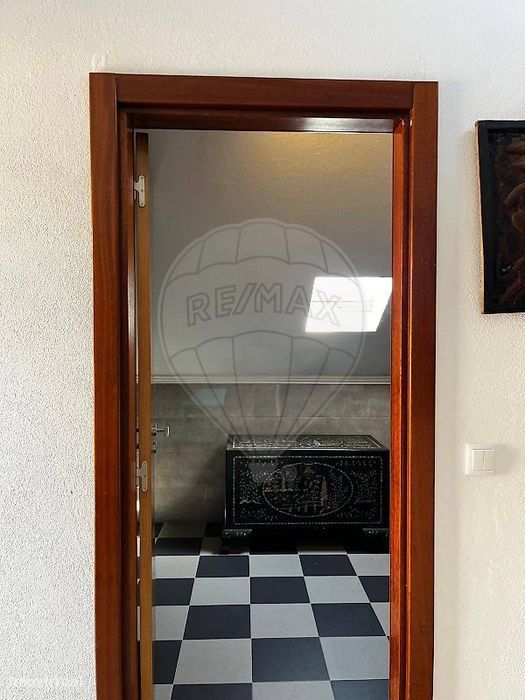 Moradia T6 para venda