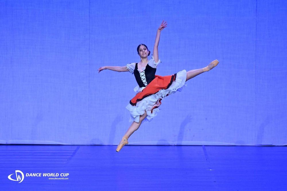 Figurino de Ballet Clássico (feminino) - Paquita Variation