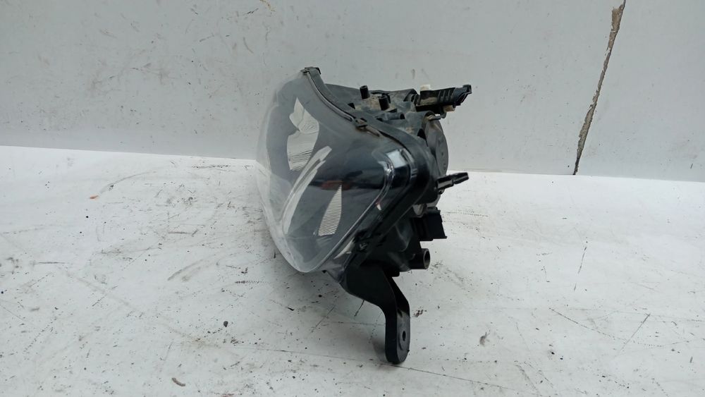 Ótica / farol esquerda DACIA Sandero II (5S_)